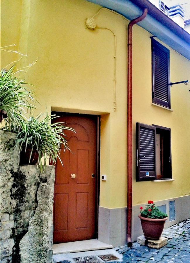 Casetta Nel Centro Storico Apartment Norma Ngoại thất bức ảnh